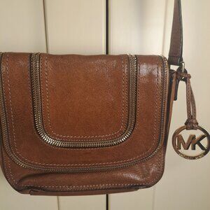 MICHAEL KORS Naomi Brown Glazed Leather Small Crossbody Messenger Zipper Detail